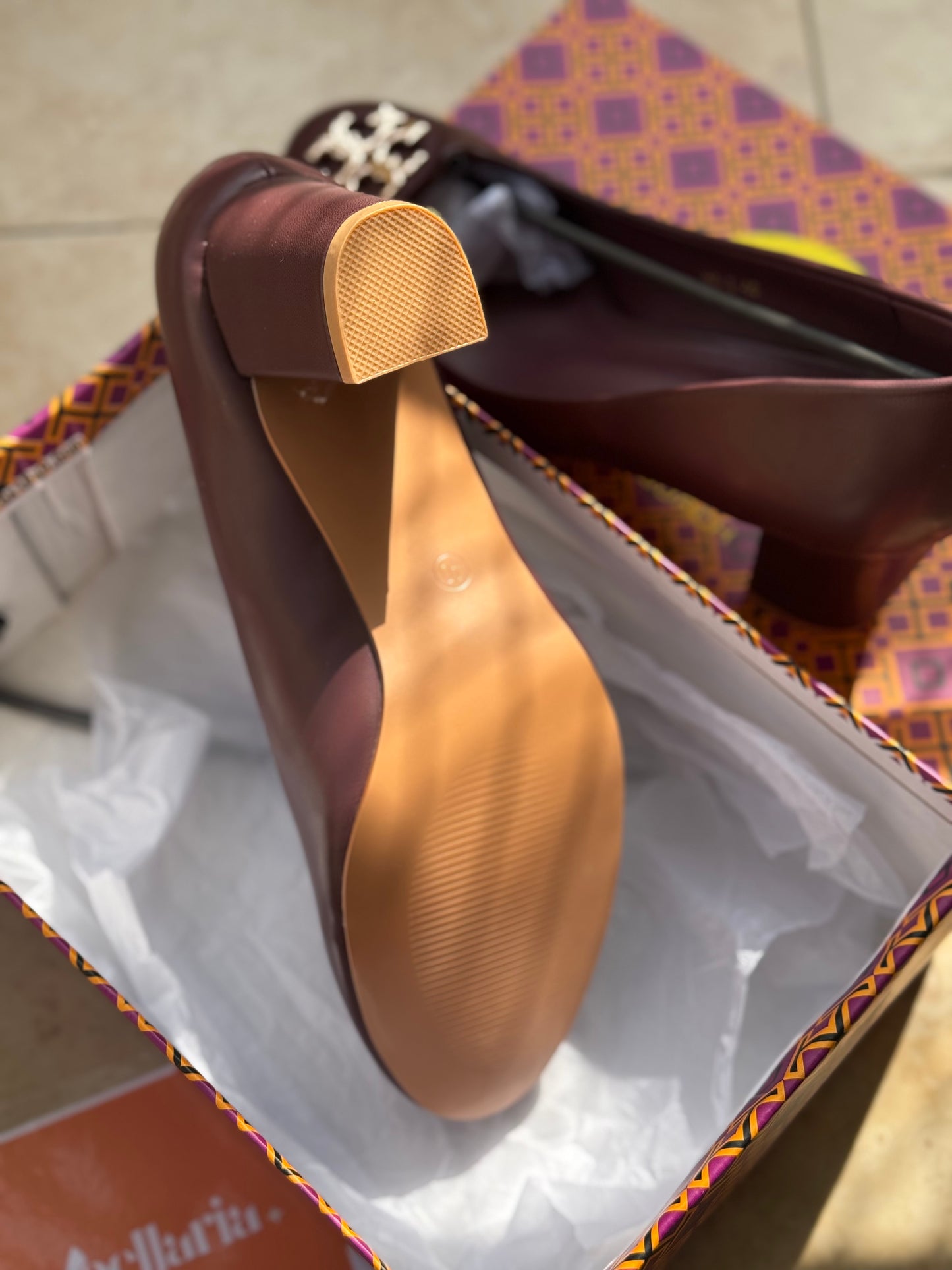 TORY COURT SHOES - Maroon PREMIUM