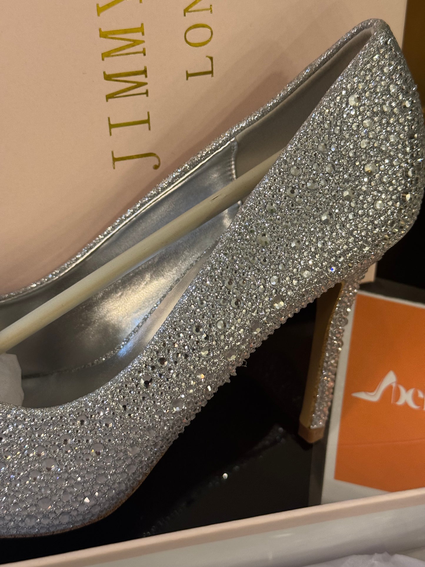 JIMMY CHO GODIVA HEEL - SILVER