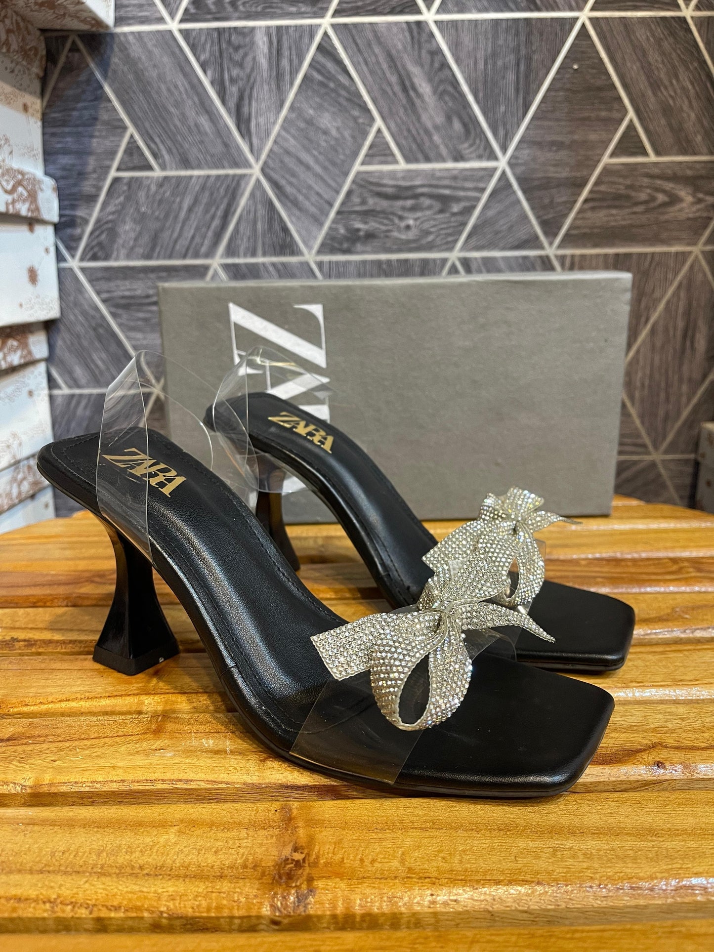 ZR BOW HEEL - BLACK