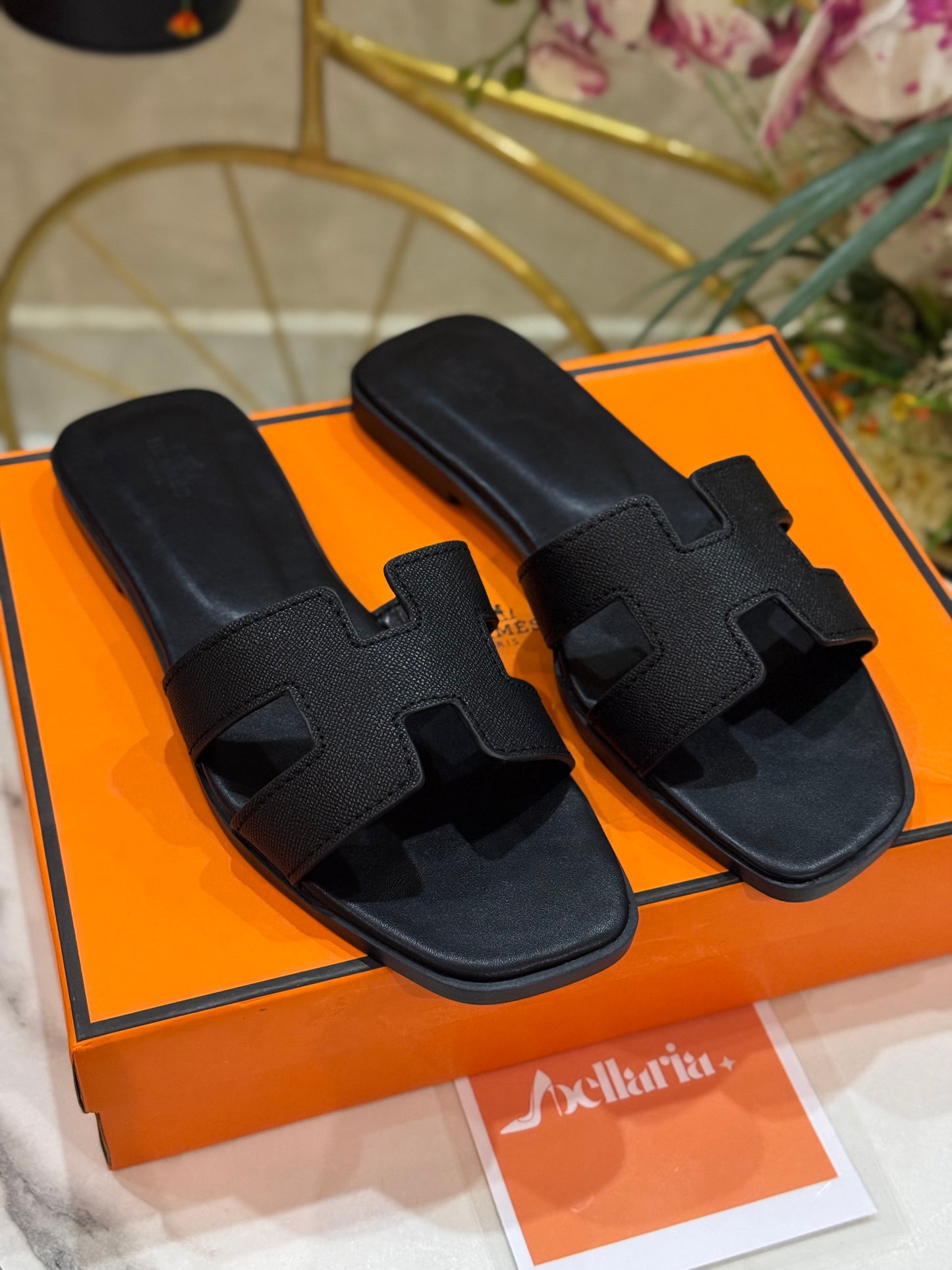 HMES ORAN FLATS BLACK - Premium batch