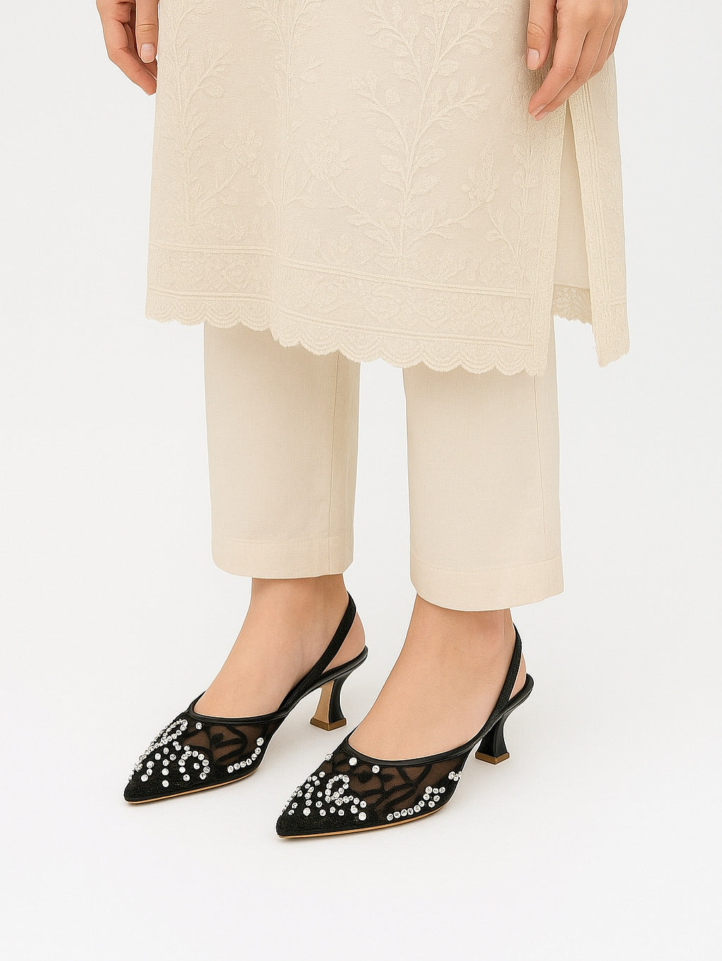 Bellaria ZR Flinta Heel (Embroidery)-Black