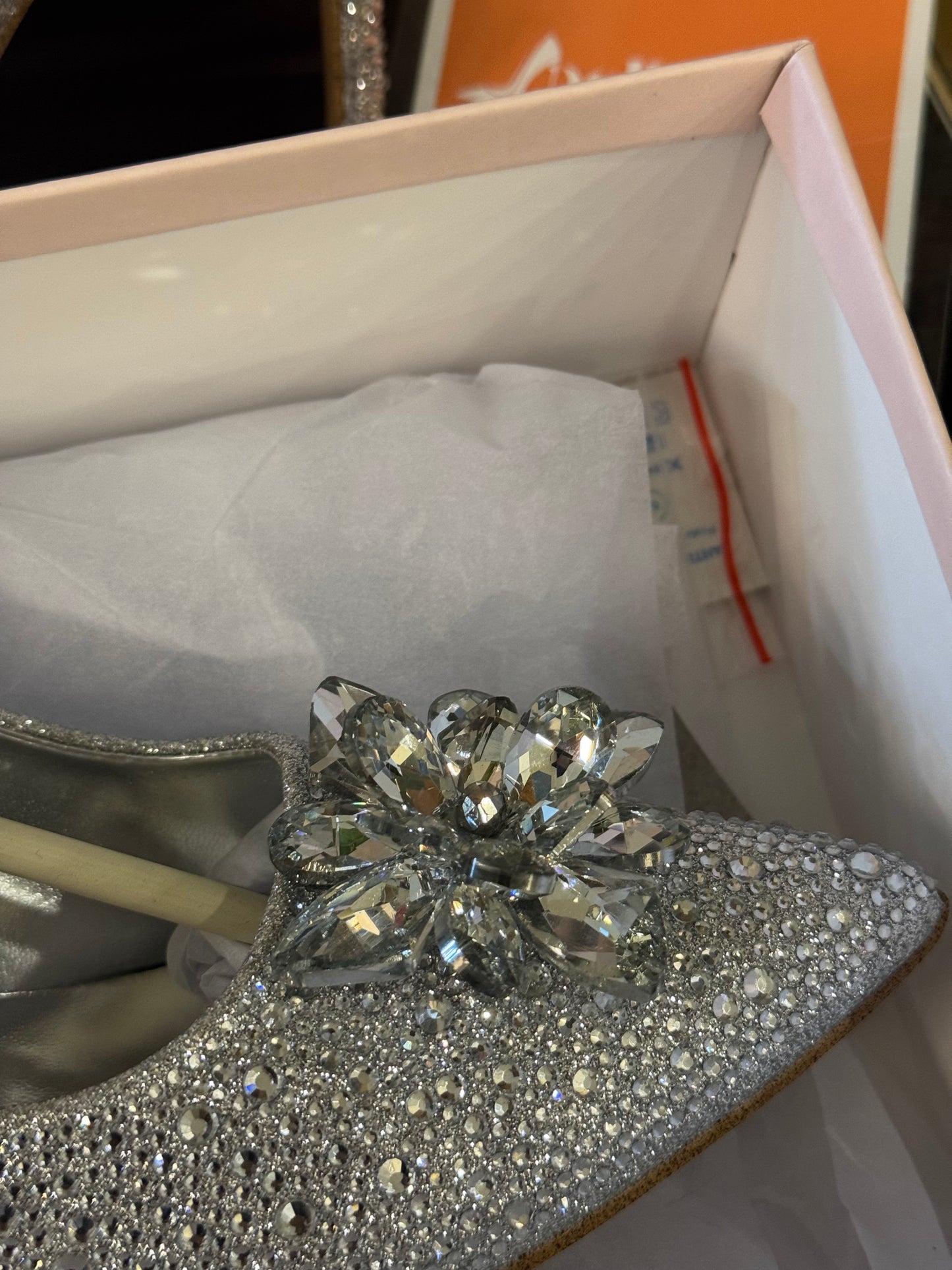JIMMY CHO GODIVA HEEL - SILVER