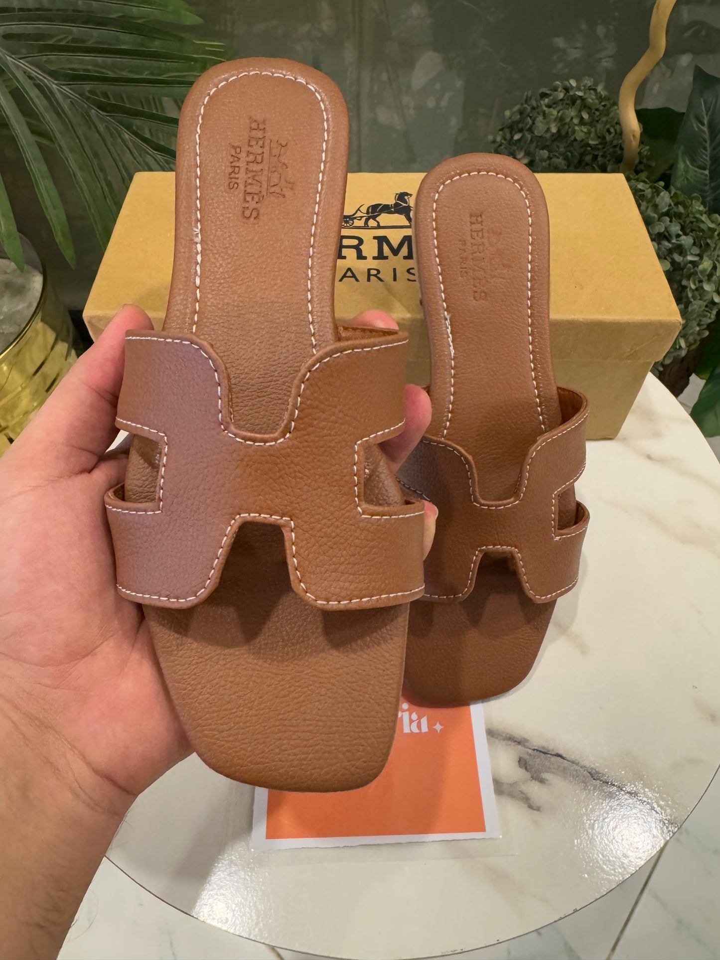 HENNA FLATS - BROWN