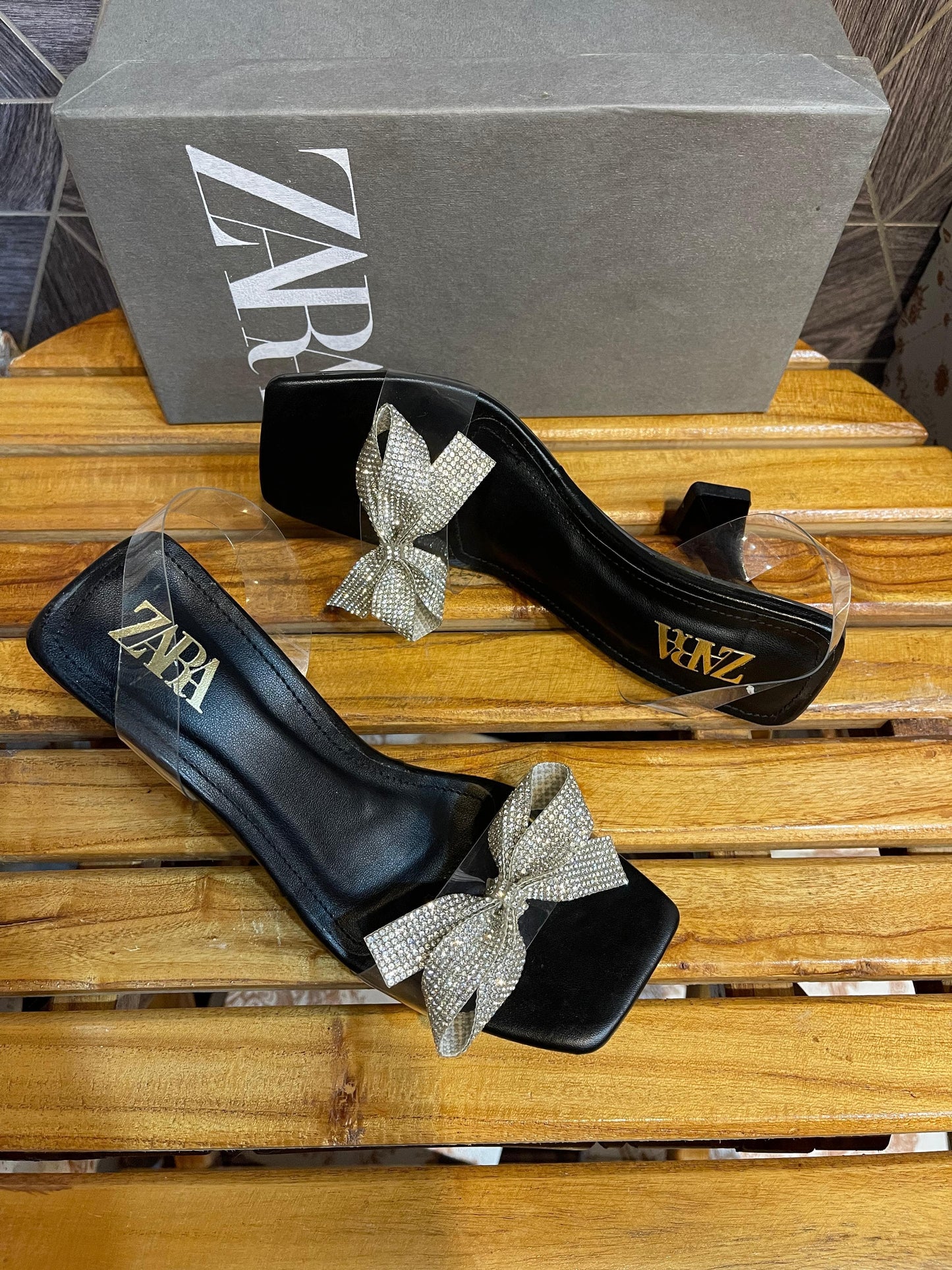 ZR BOW HEEL - BLACK