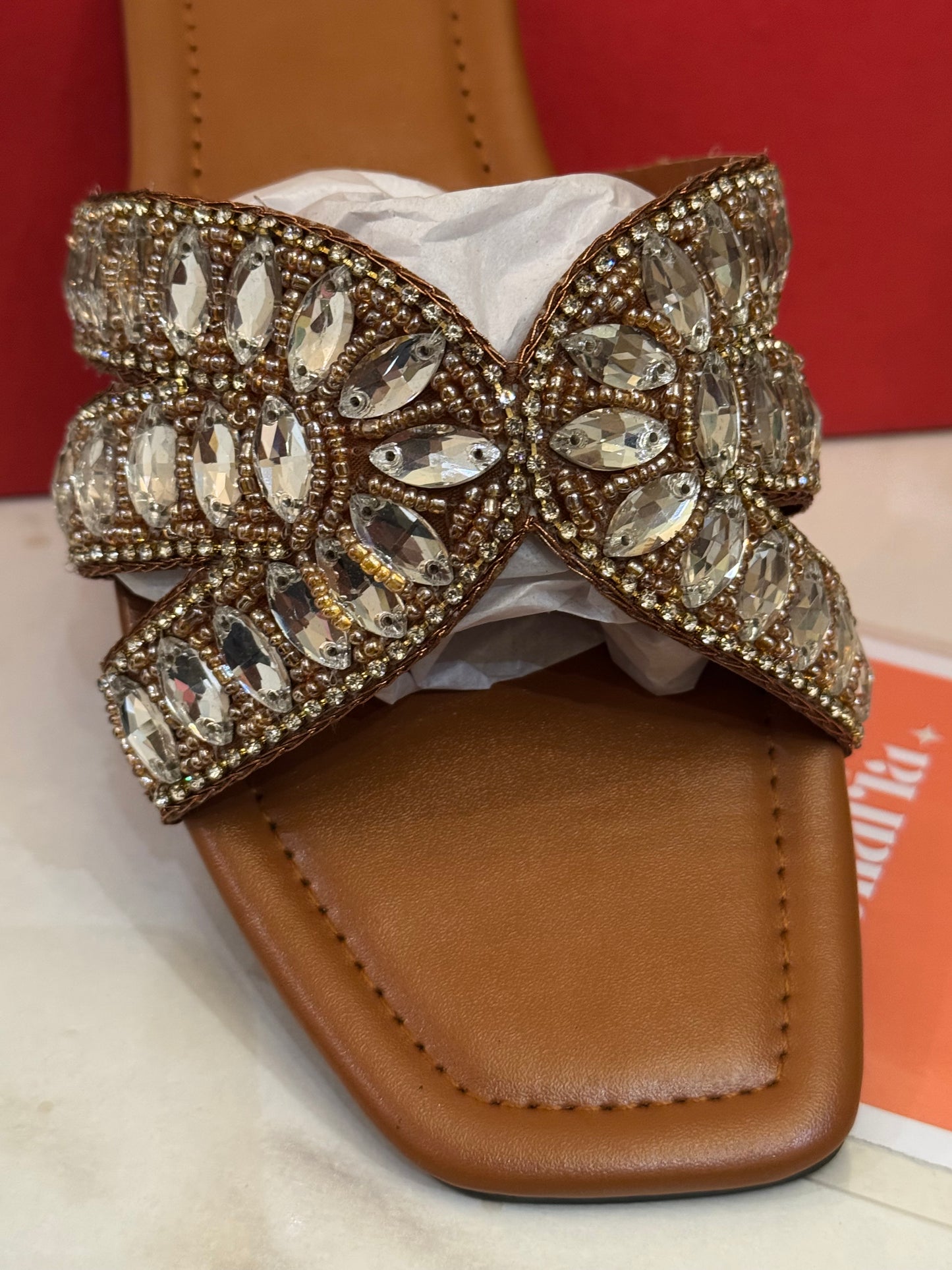 Velora - Brown