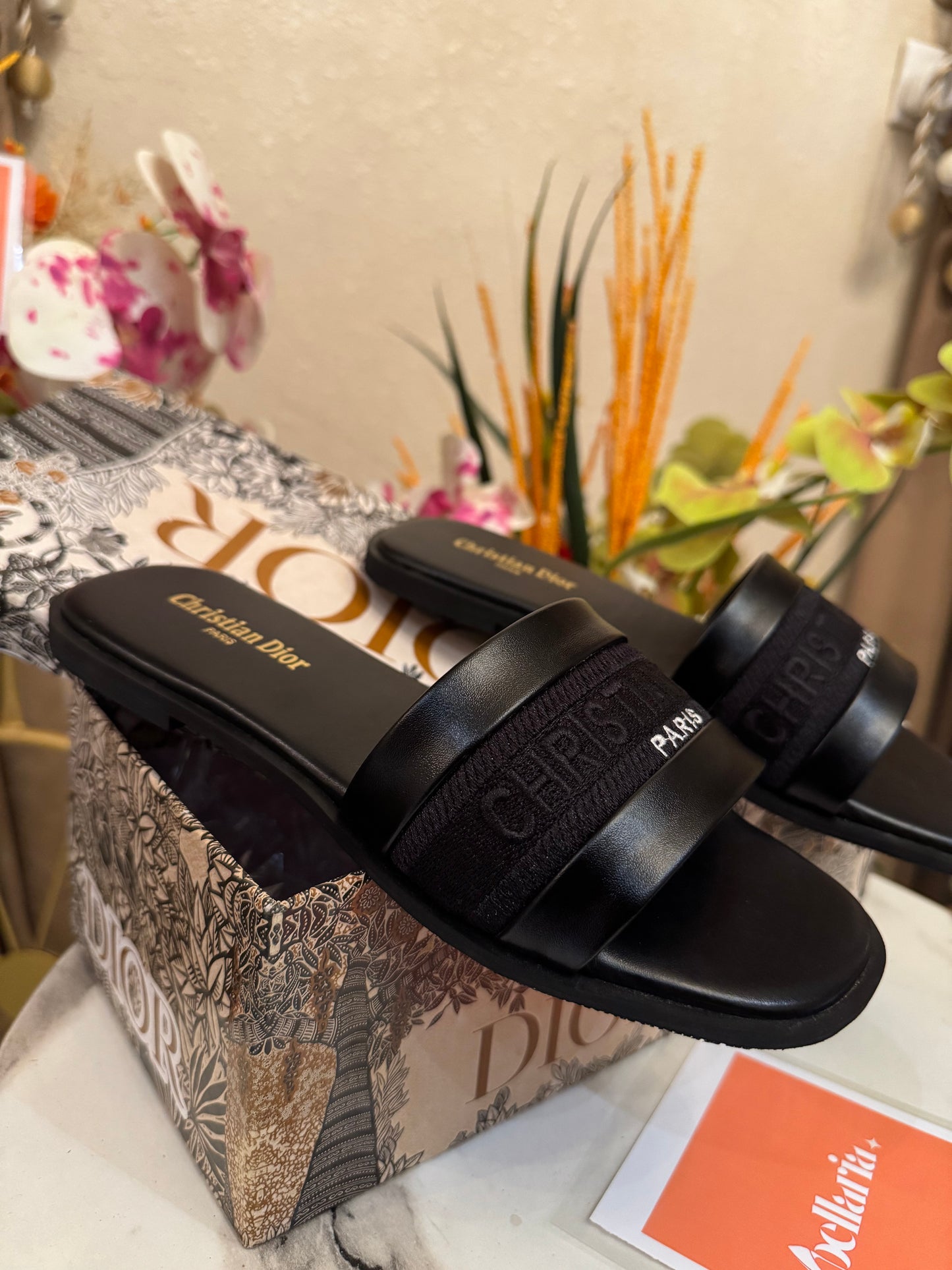D’way slides embroidery - Black
