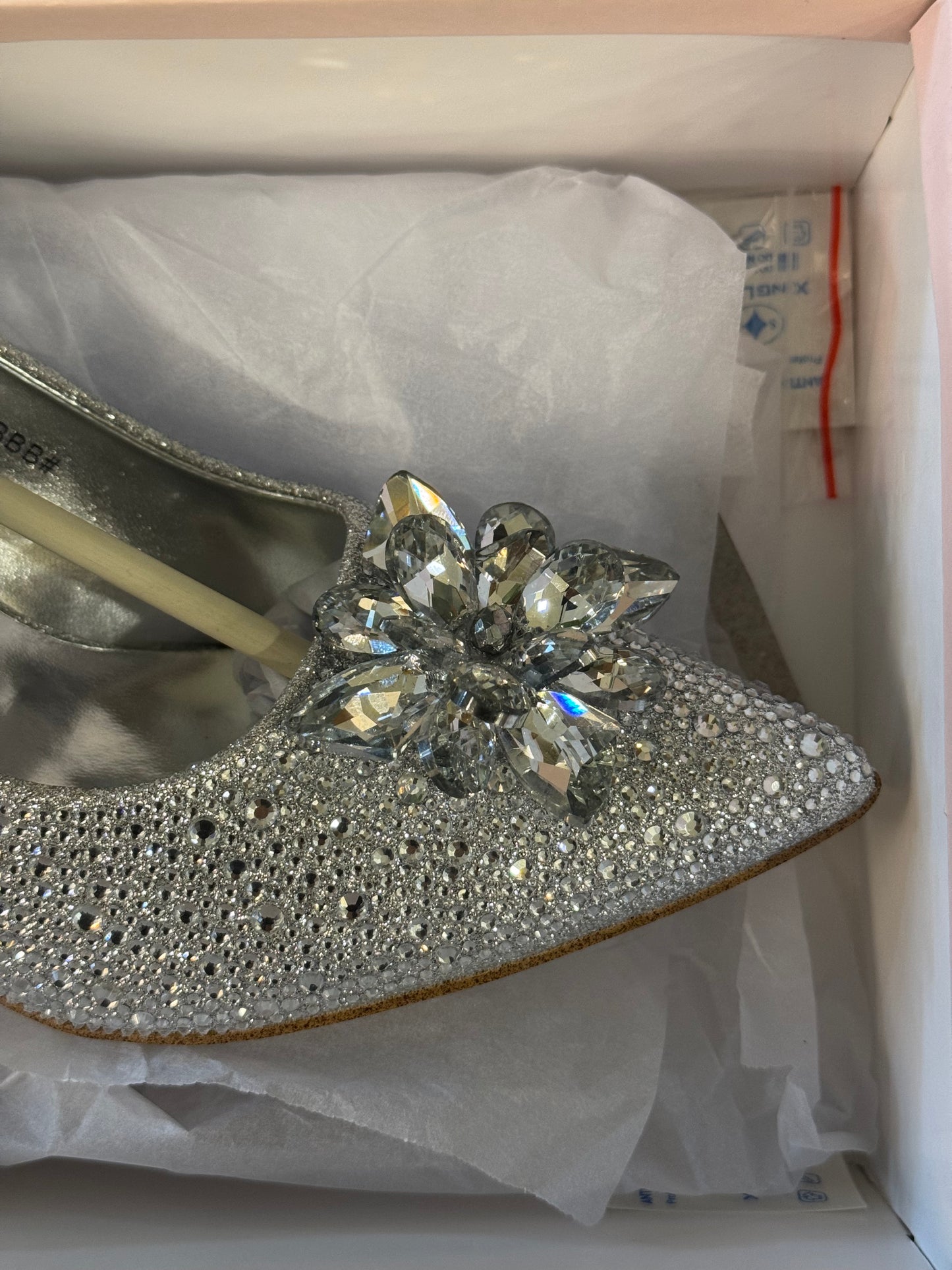 JIMMY CHO GODIVA HEEL - SILVER
