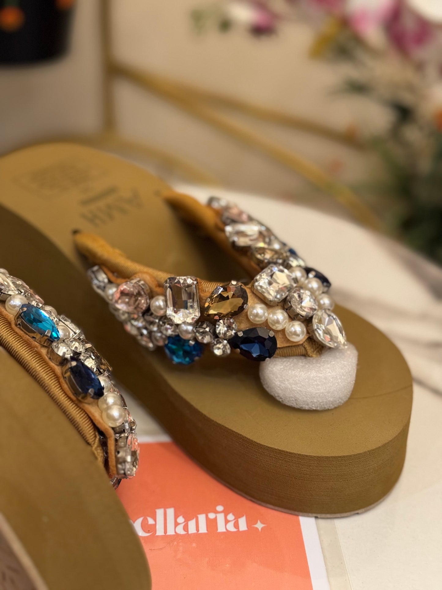 Imported wedges - Beige