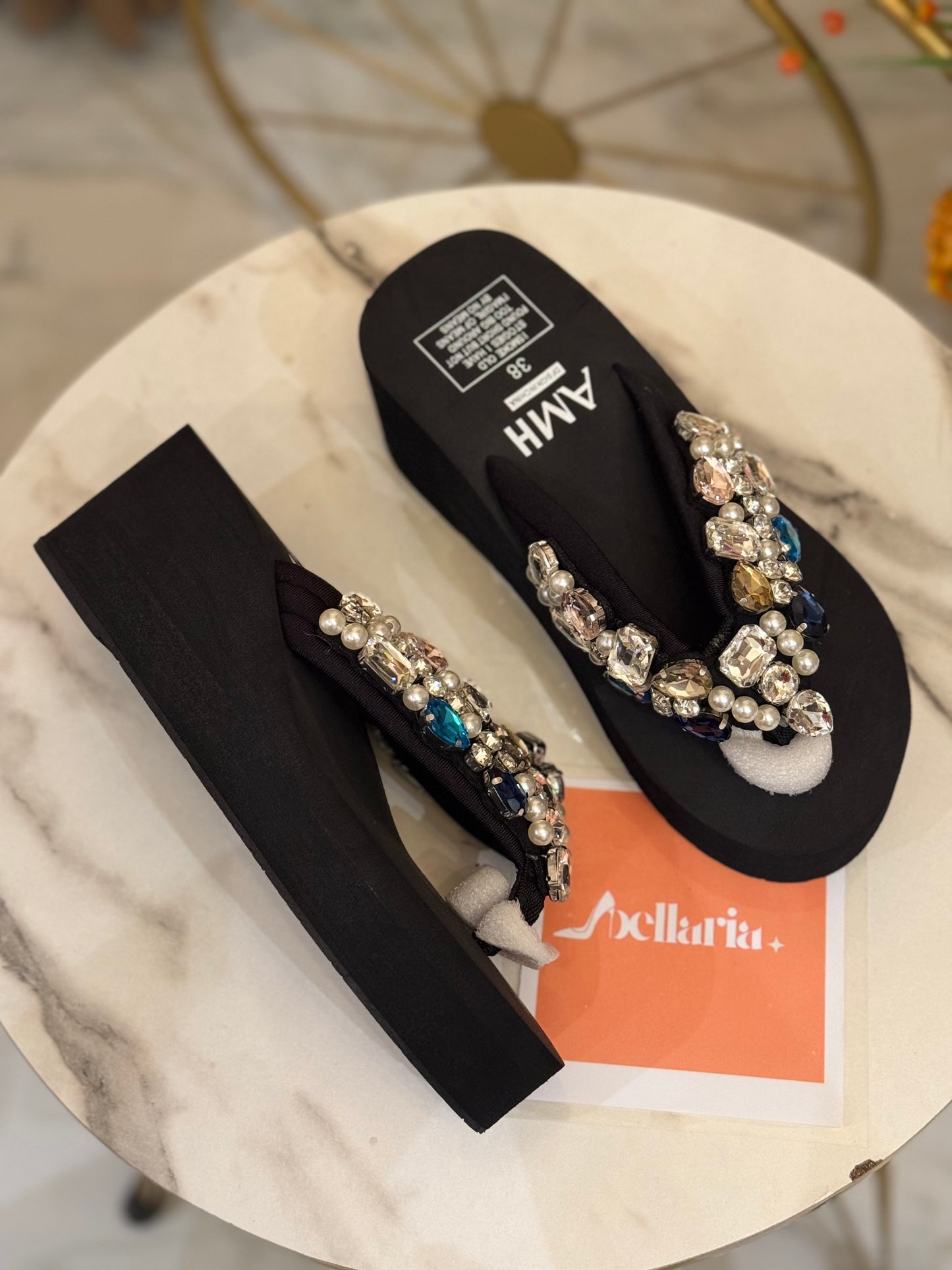 Imported wedges - Black