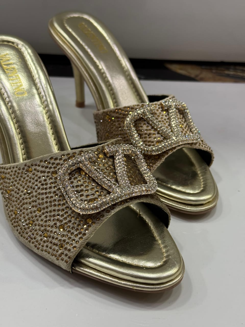 BELLARIA RHINESTONE OPEN HIGH-HEEL - GOLD