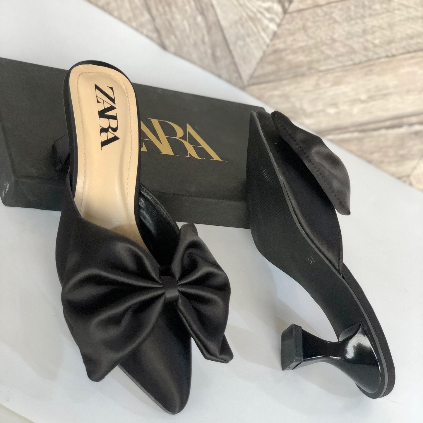 BELLARIA CAMPAIGN HEEL - BLACK