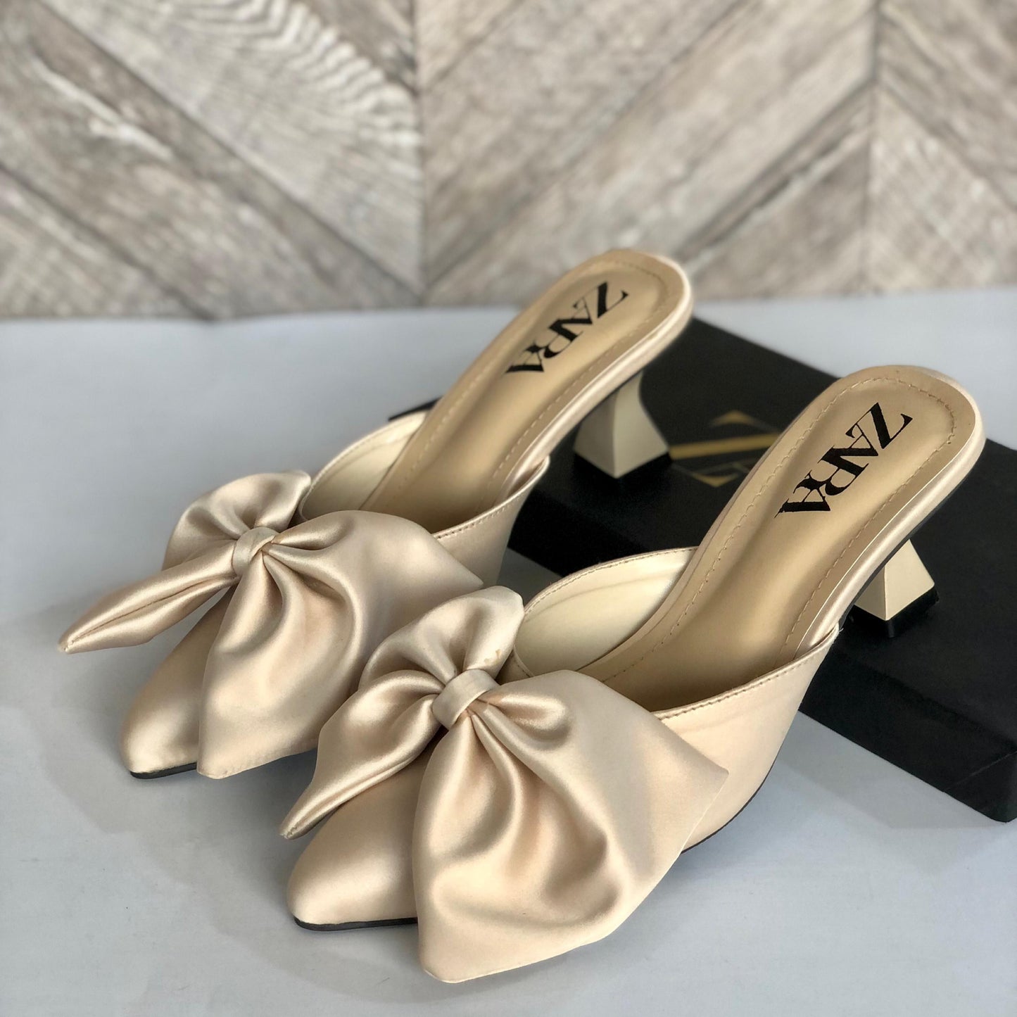 BELLARIA CAMPAIGN HEEL - WHITE