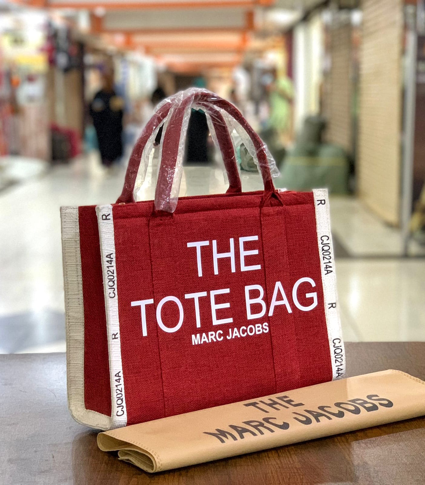 THE TOTE BAG -(RED)