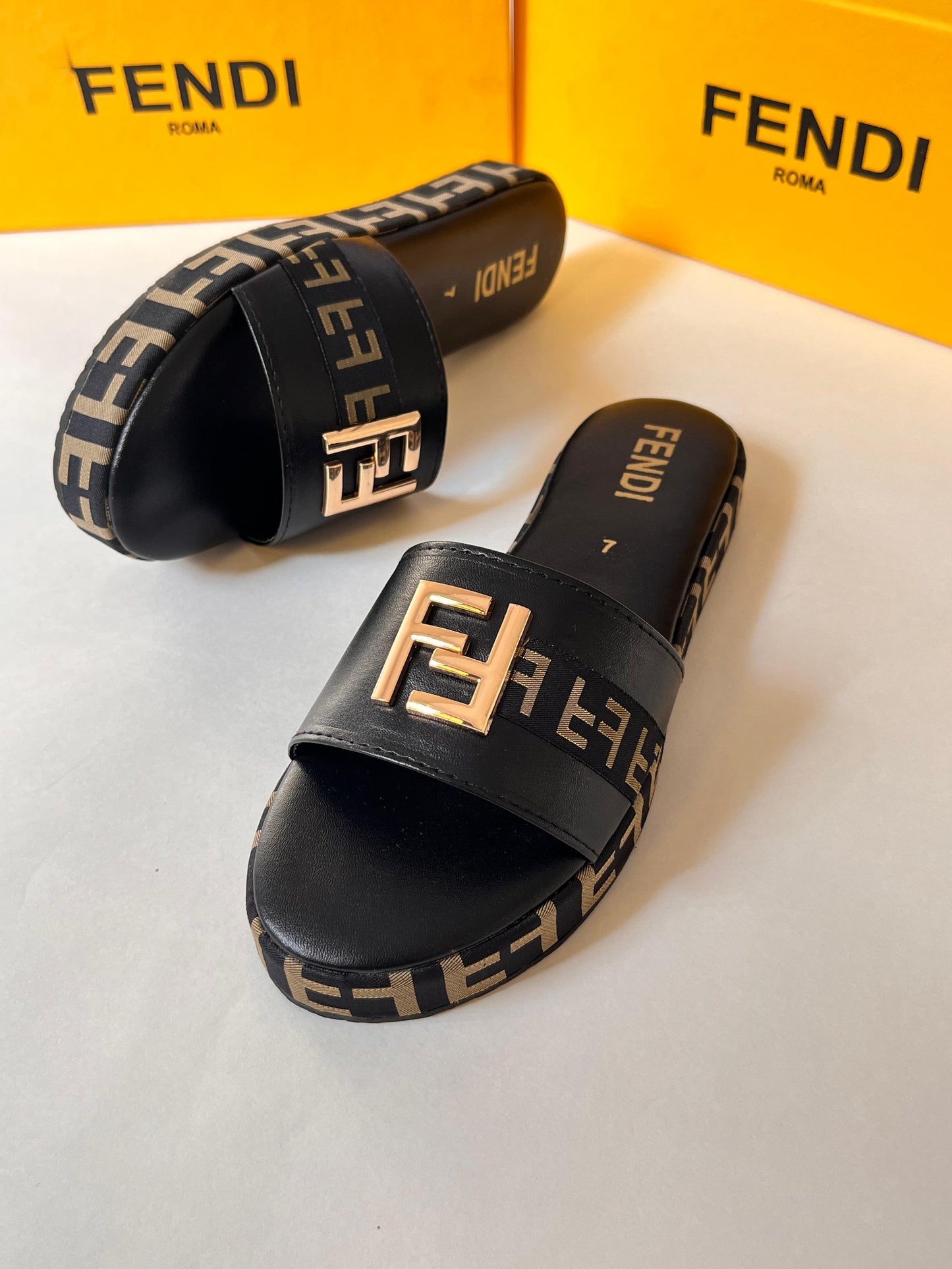 Lera Flats - (Black)-