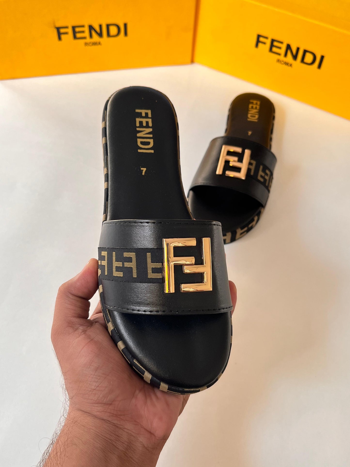 Lera Flats - (Black)-
