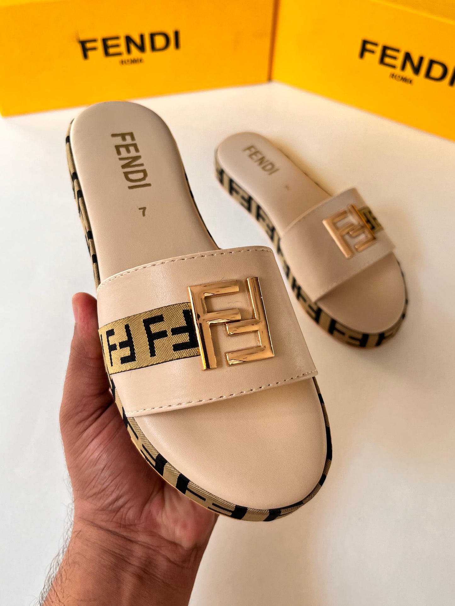 Lera Flats - (Beige)-