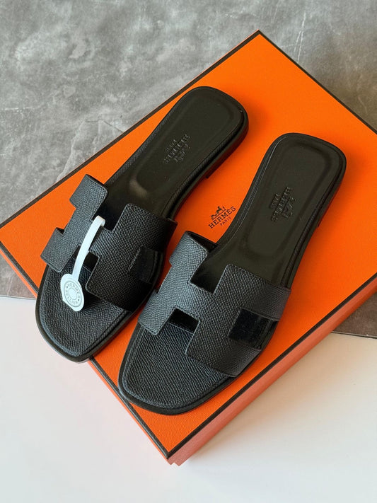 HMES ORAN FLATS BLACK - Premium batch