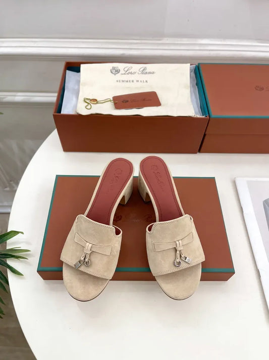 LORO PIA-NA CHARM SANDAL - OFFWHITE