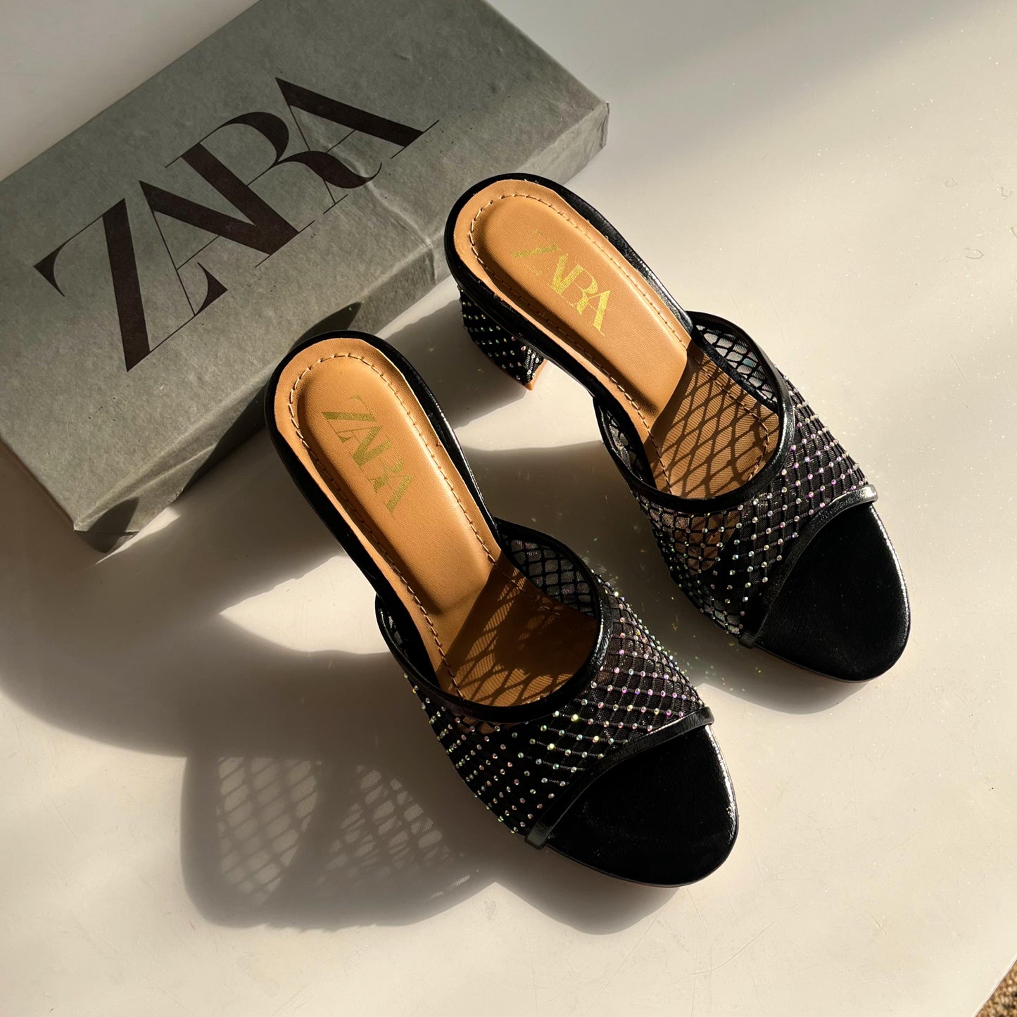 GLAM BLOCK HEEL - BLACK