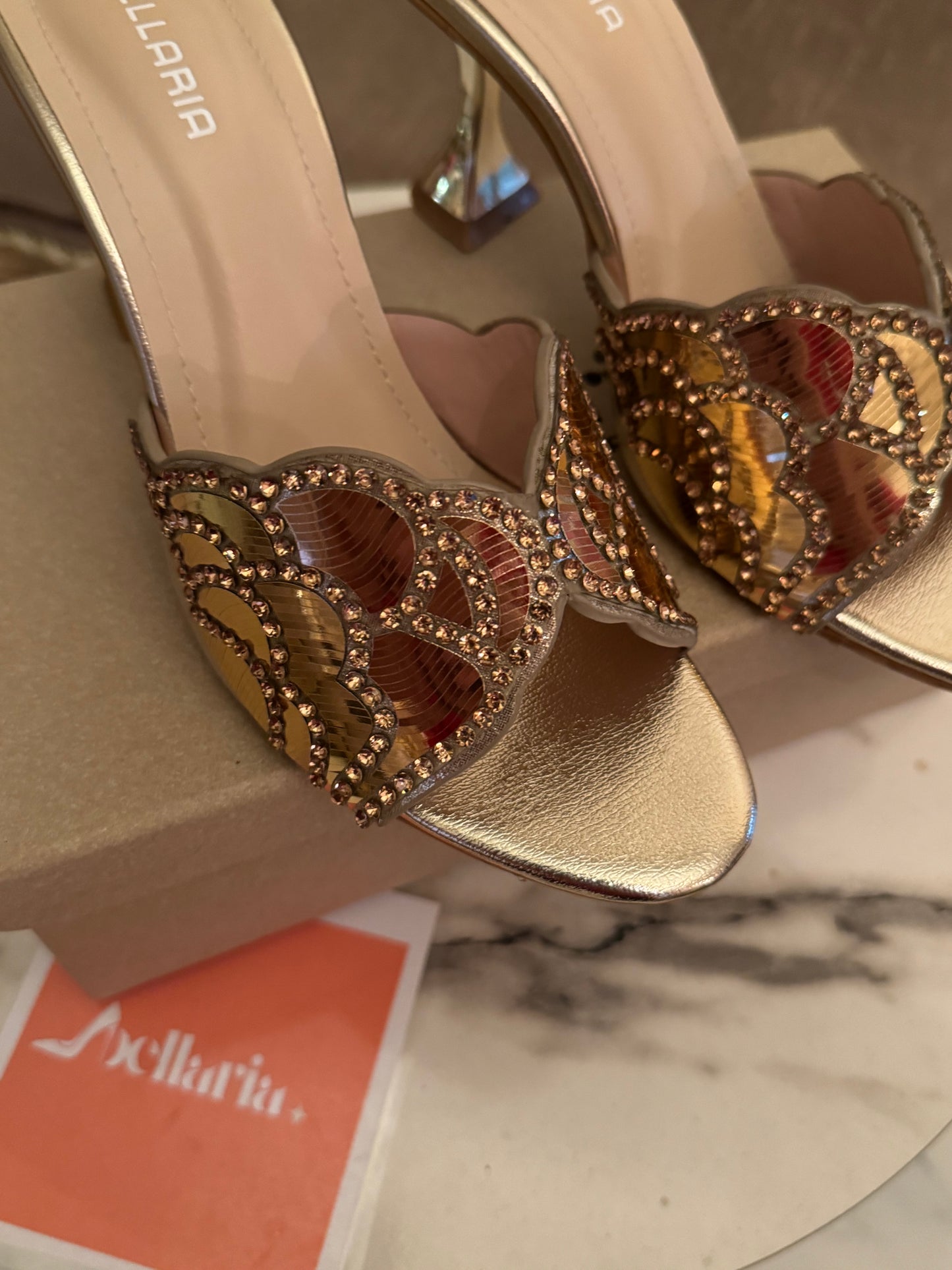 DAISY HEEL