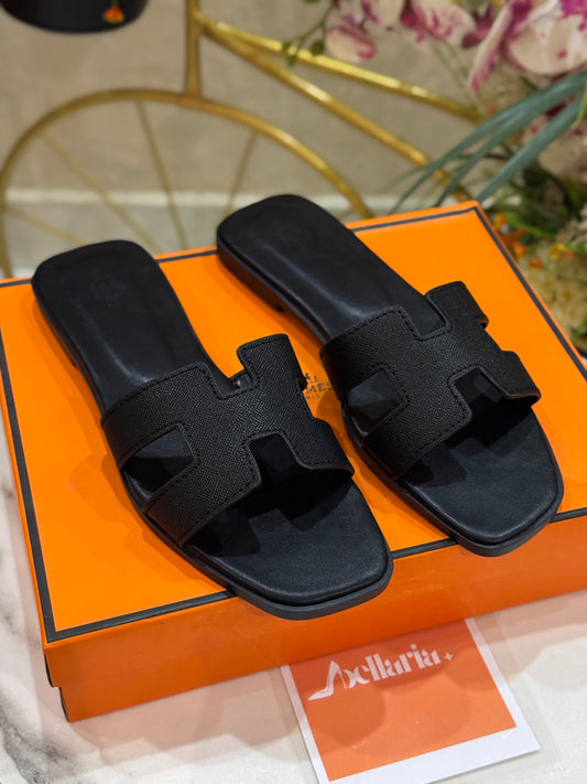 HMES ORAN FLATS BLACK - Premium batch