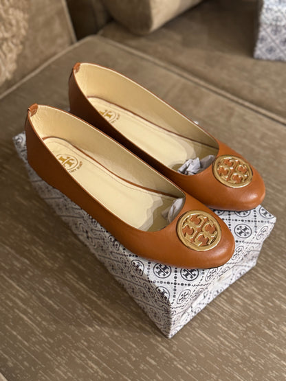 TB CHELSEA PUMPS - BROWN