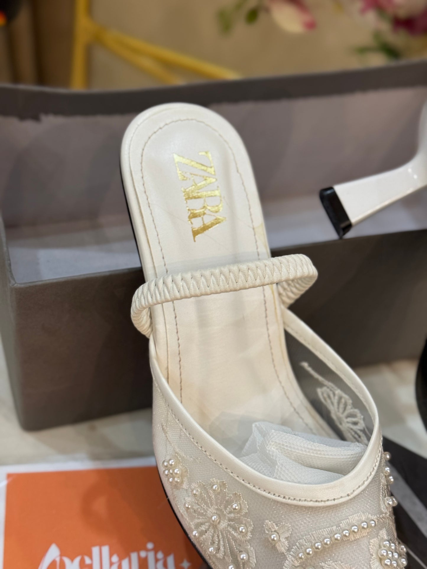 EMBROIDERY HEEL - White (premium batch)