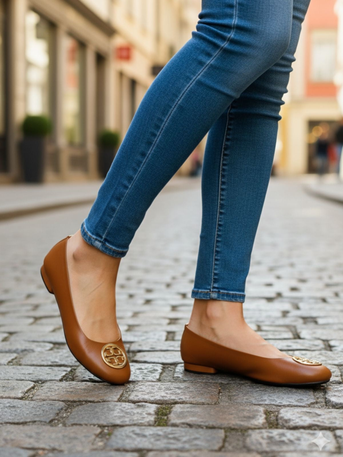 TB CHELSEA PUMPS - BROWN