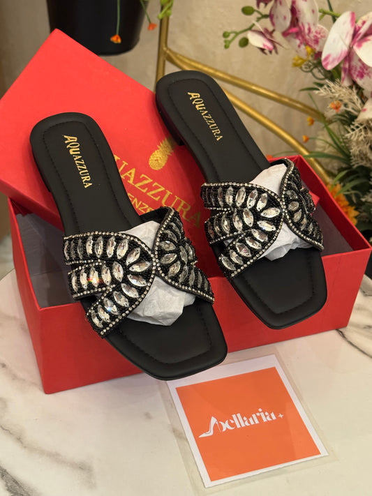 Velora - Black