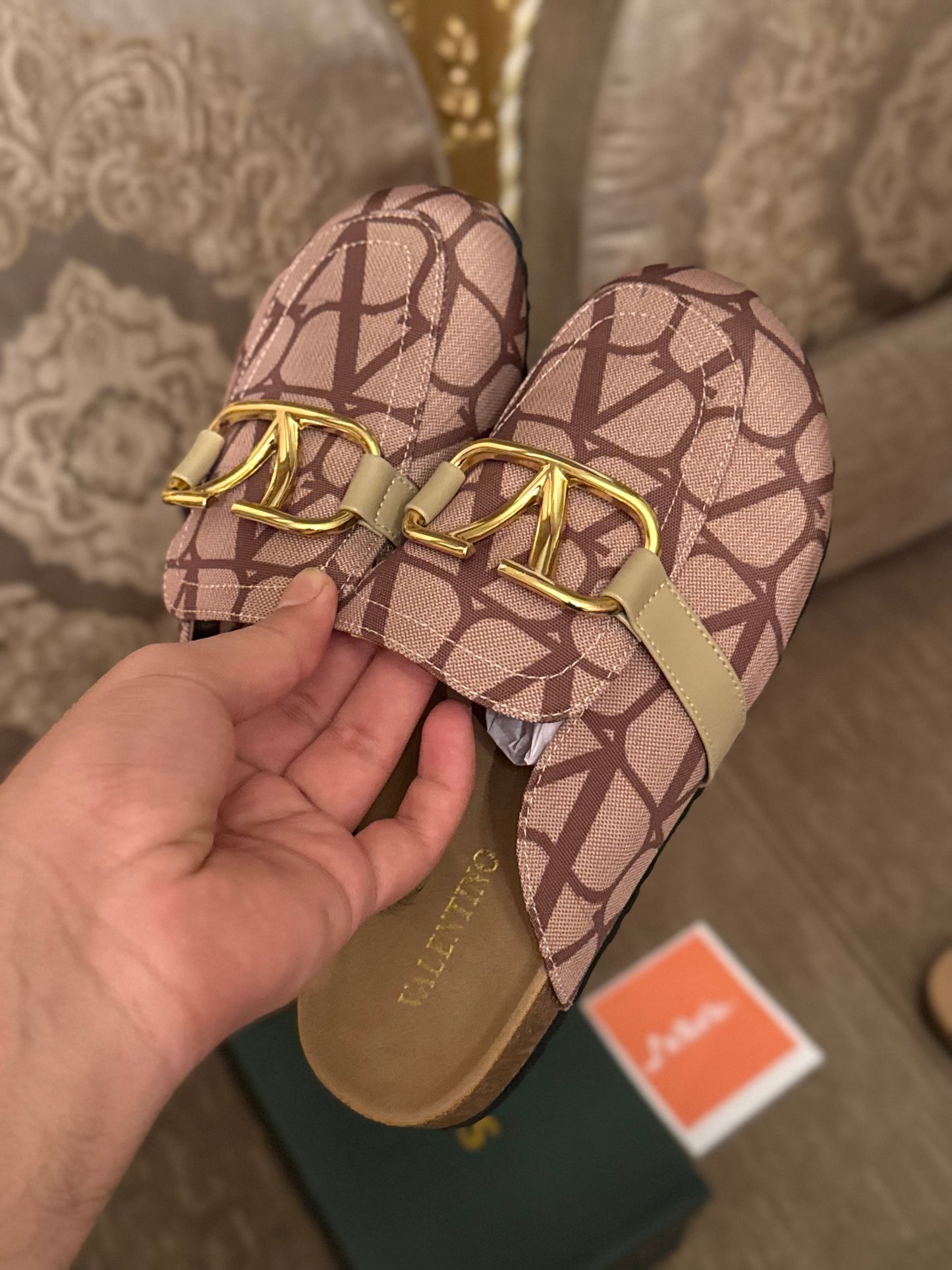 VLTN SENHA MULES