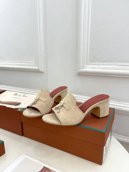 LORO PIA-NA CHARM SANDAL - OFFWHITE