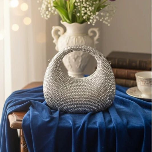 SHIMMER GRACE CLUTCH - Silver