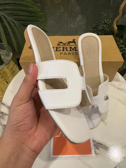 HENNA FLATS - WHITE