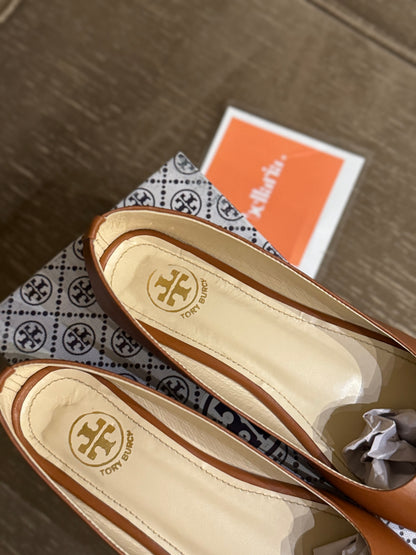 TB CHELSEA PUMPS - BROWN