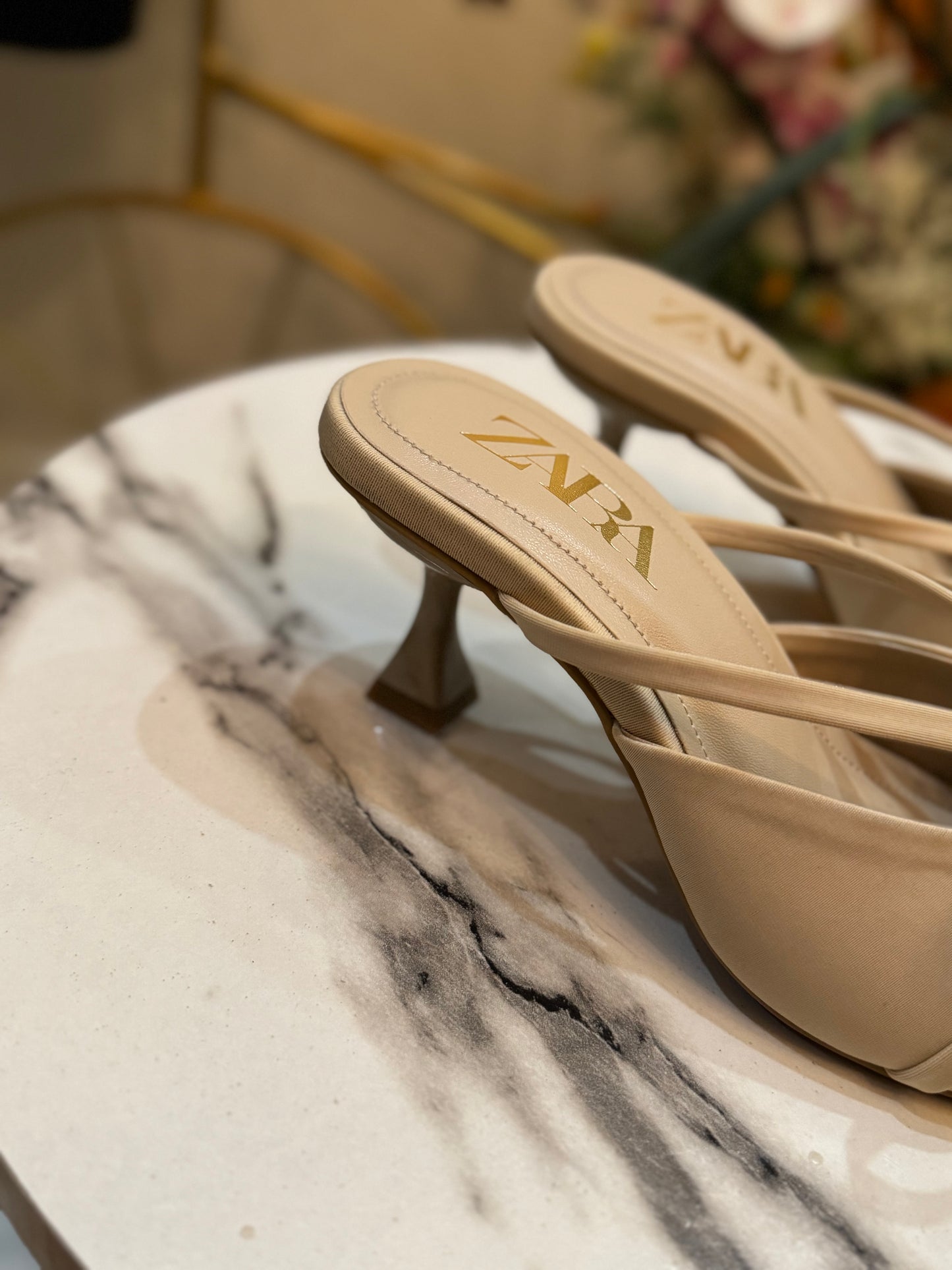 SOFT KNOT HEEL - Skin