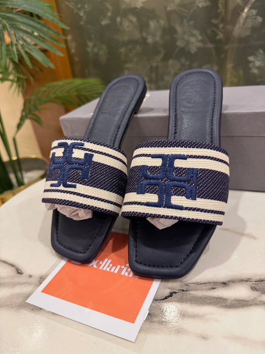 TR EMBROIDERY LINT FLATS - BLUE