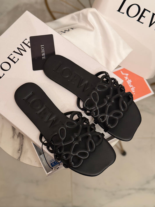 Loe-we Slides - Black