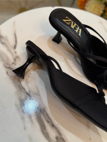 SOFT KNOT HEEL - Black