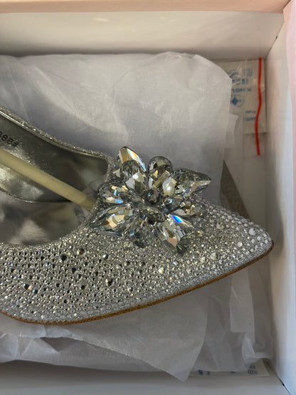 JIMMY CHO GODIVA HEEL - SILVER