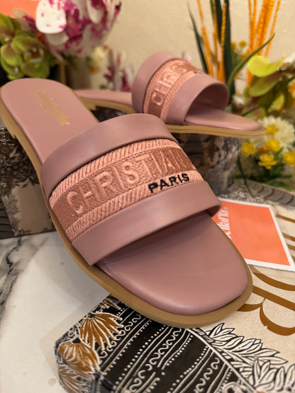 D’way slides embroidery - Decent Pink
