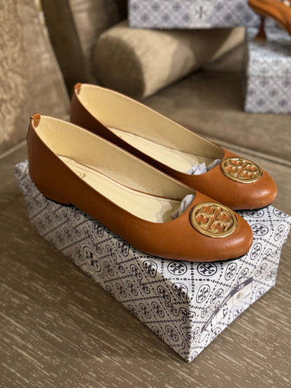 TB CHELSEA PUMPS - BROWN