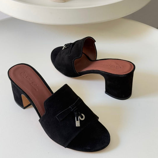 LORO PIA-NA CHARM SANDAL - BLACK