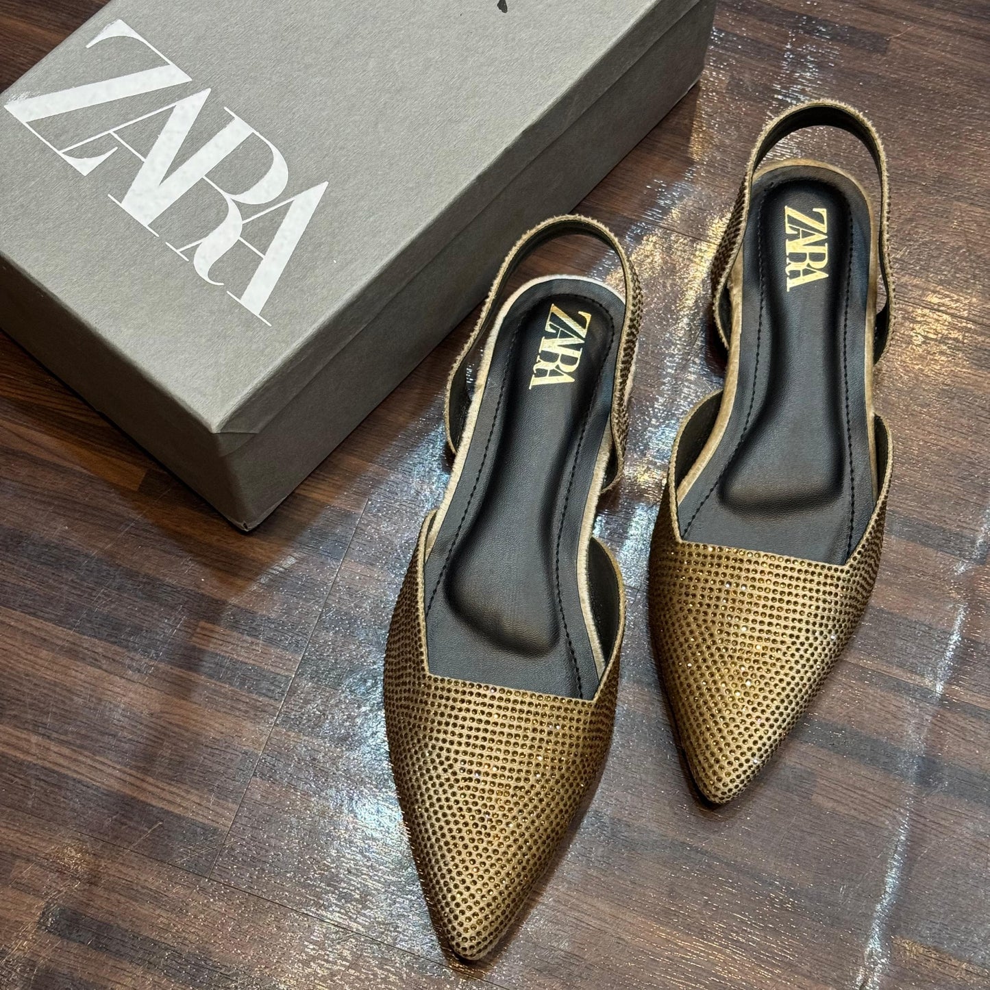 BELLARIA SHIMMER SLINGBACK PUMPS - GOLD