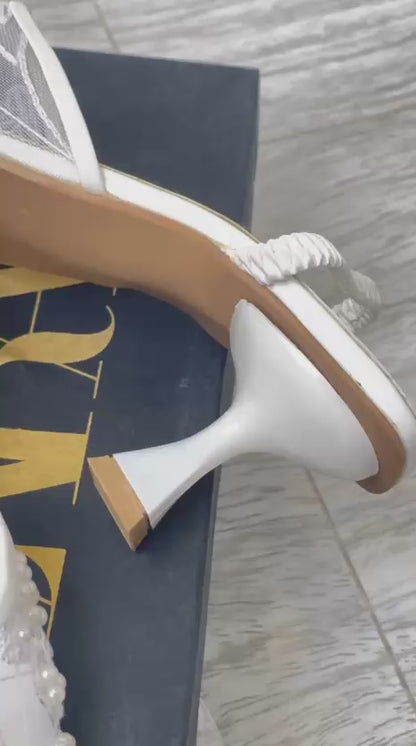 Bellaria ZR Flinta Heel (Embroidery)-White
